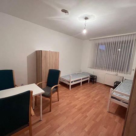 Duisburg Feelhome, Flughafen Nah,3-Schlafzimmer, Dusche Ebenerdig, Zentral, Wifi, Ground Floor Exterior photo