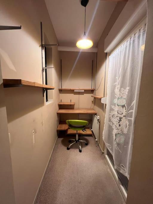 Duisburg Feelhome, Flughafen Nah,3-Schlafzimmer, Dusche Ebenerdig, Zentral, Wifi, Ground Floor Exterior photo